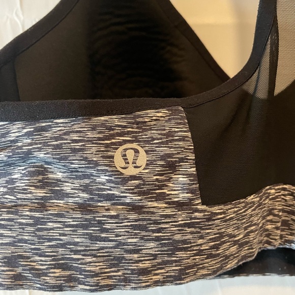 Lululemon speed up bra 8 - Picture 8 of 10